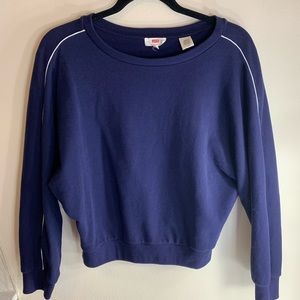 Levi’s crew neck